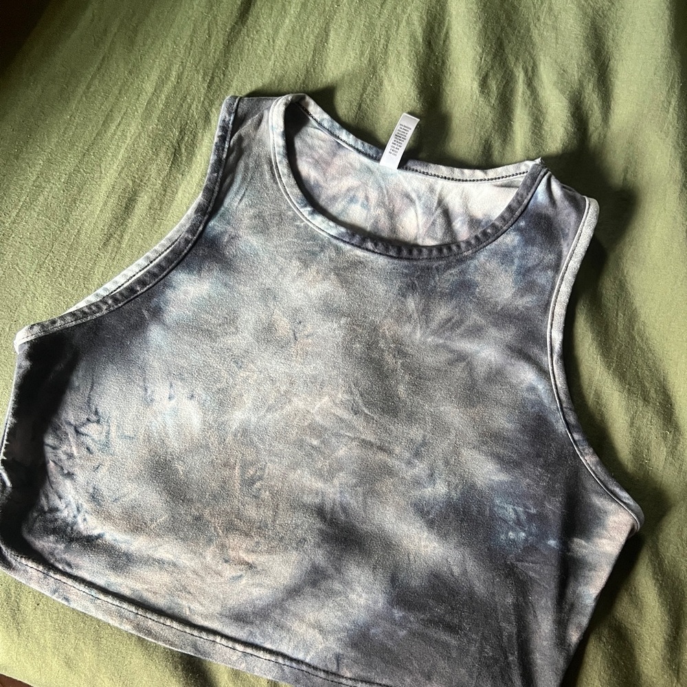 Tie-Dye Sleeveless Crop Top